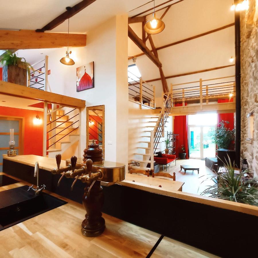 La Grange De Marie A St Angel - Magnifique Grange Renovee En Loft Pour 1 A 6 Pers Βίλα Saint-Angel  Εξωτερικό φωτογραφία
